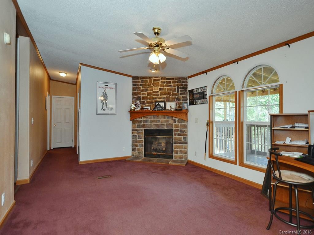 77 Mt Airy Road Marshall, NC 28753 - Photo 2 of 17 Gallery Image 2