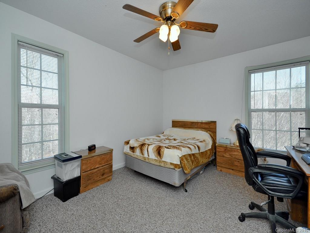 77 Mt Airy Road Marshall, NC 28753 - Photo 12 of 17 Gallery Image 12