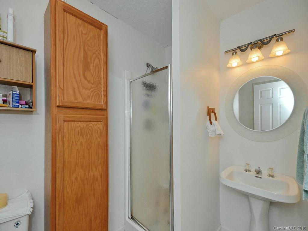 77 Mt Airy Road Marshall, NC 28753 - Photo 13 of 17 Gallery Image 13