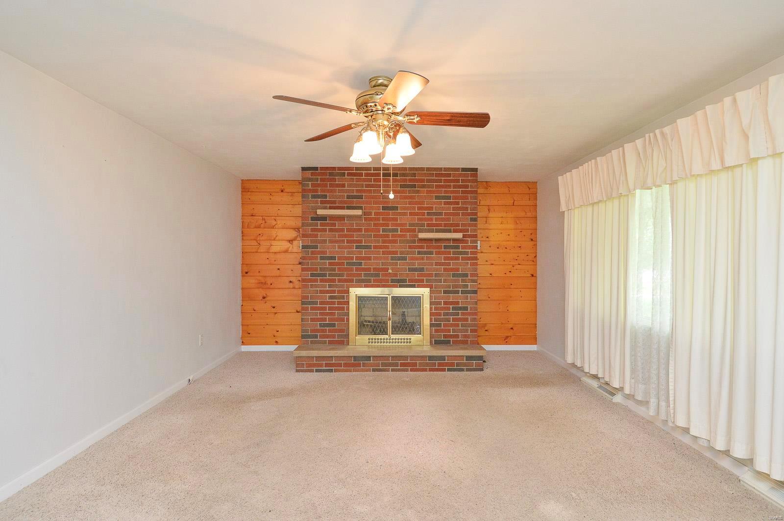 201 West Pocahontas Road Highland, IL 62249 - Photo 20 of 38 Gallery Image 20