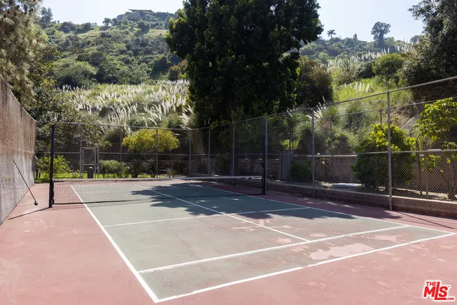 a view of a tennis court