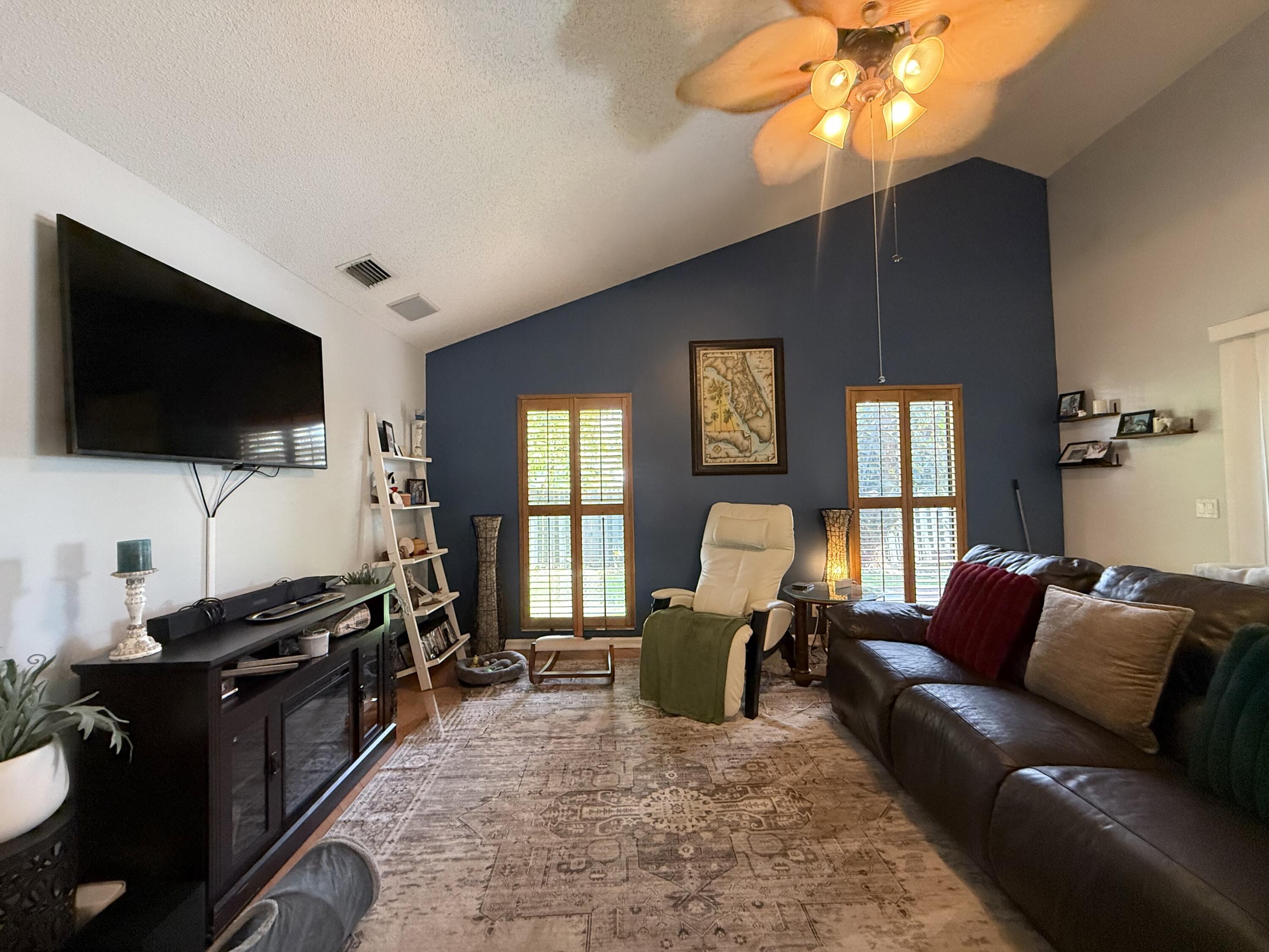 6050 Linton Street Jupiter, FL 33458 - Photo 15 of 42 IMG_9290