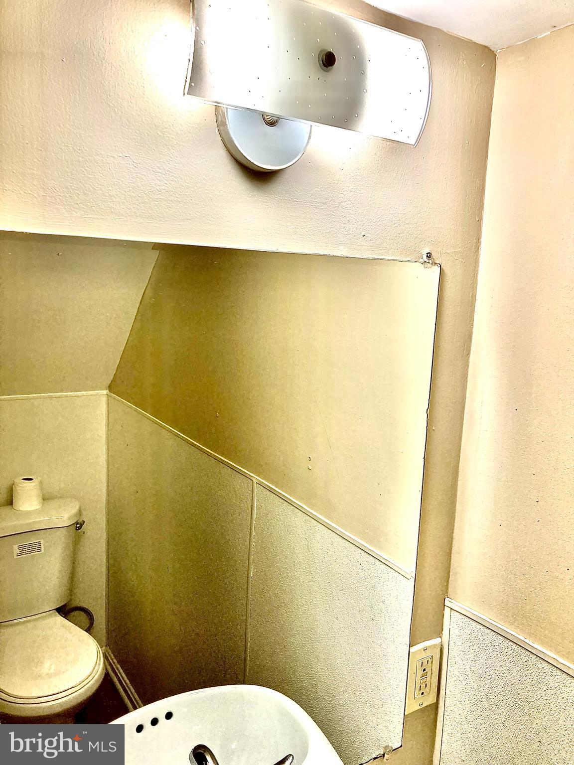 247 West Meadow Road Baltimore, MD 21225 - Photo 14 of 28 Lower Level Powder Room