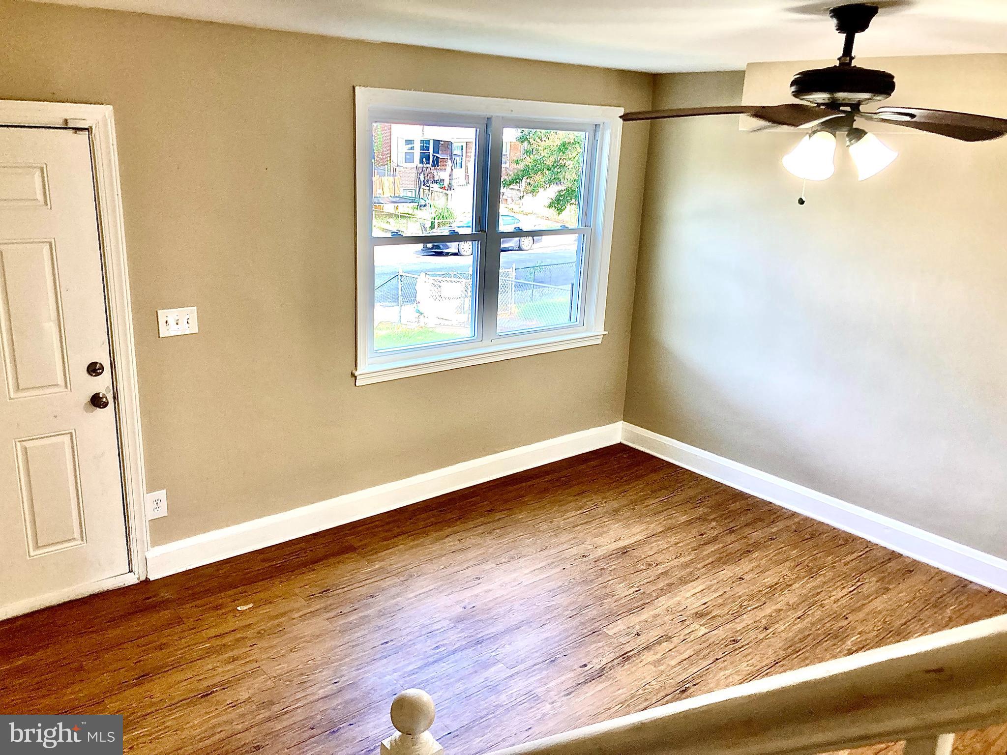 247 West Meadow Road Baltimore, MD 21225 - Photo 5 of 28 Living Rm w/ ceiling fan