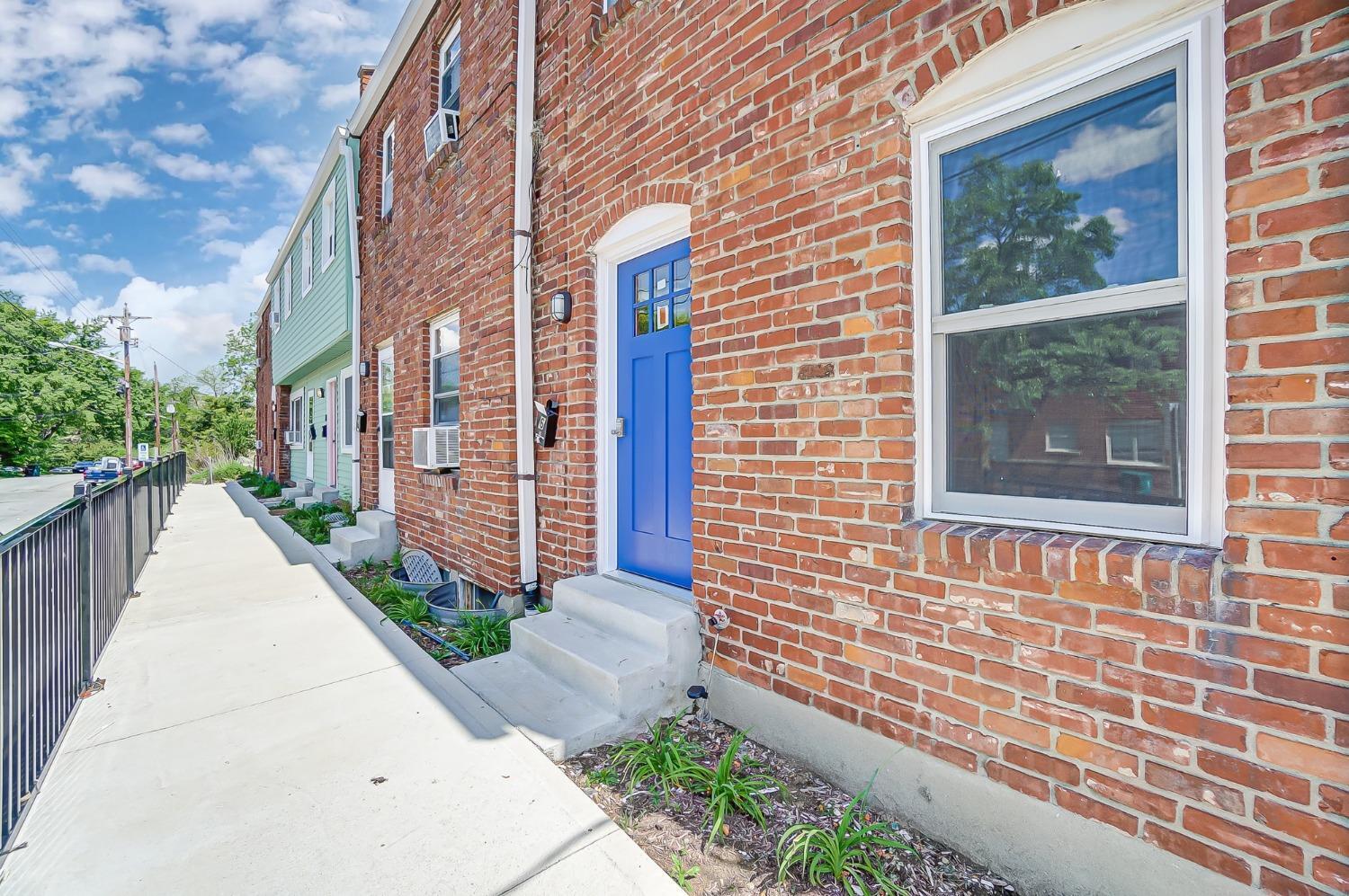 5701 Montgomery Road, Unit 1 Cincinnati, OH 45212 - Photo 5 of 33