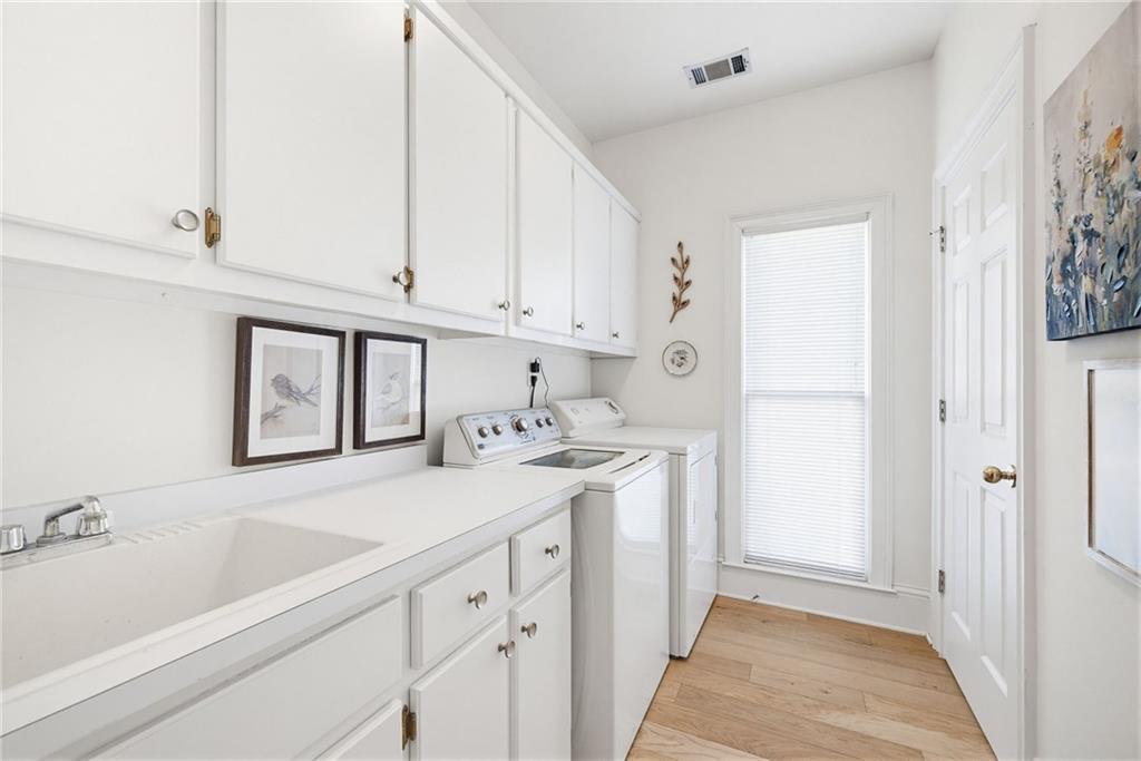 9180 Etching Overlook Duluth, GA 30097 - Photo 30 of 51