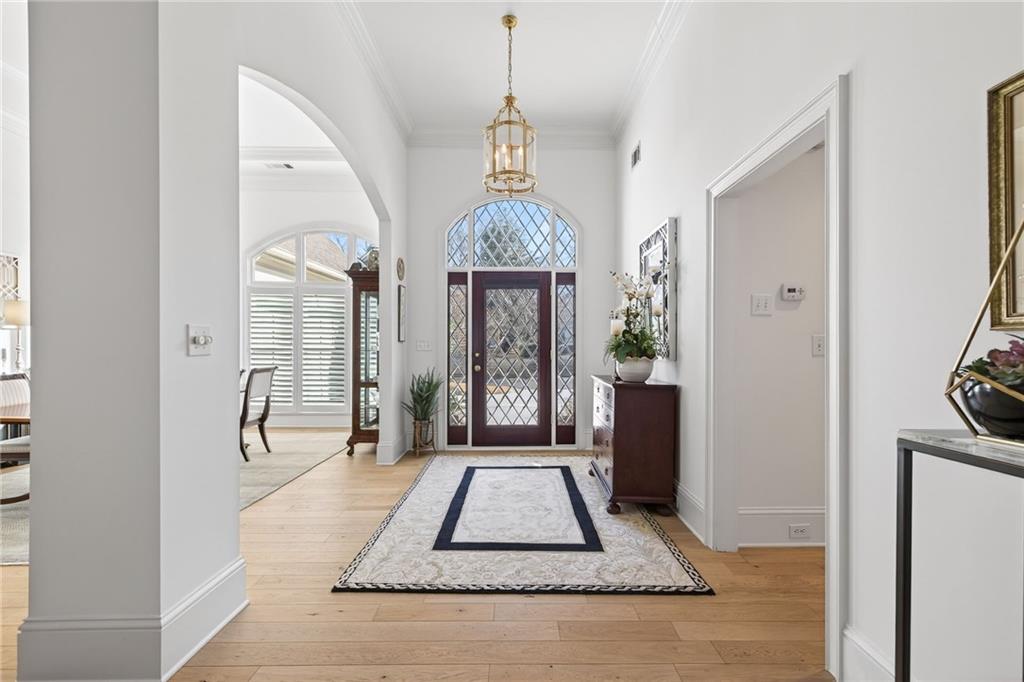 9180 Etching Overlook Duluth, GA 30097 - Photo 3 of 51