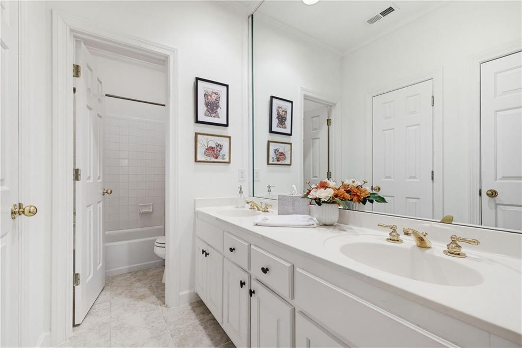 9180 Etching Overlook Duluth, GA 30097 - Photo 33 of 51