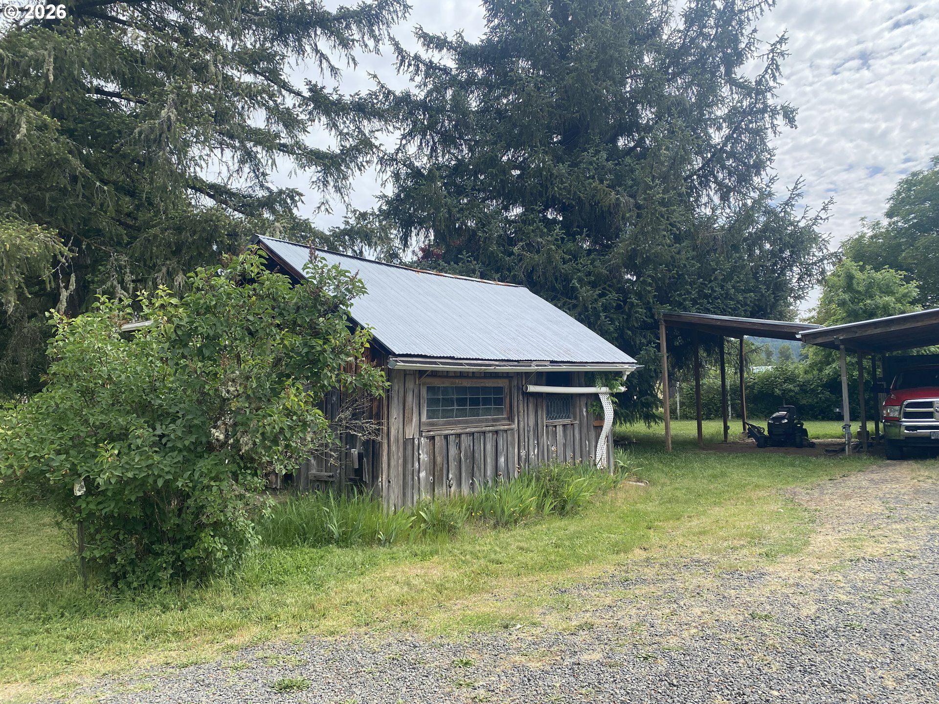 38102 Queens Road Marcola, OR 97454 - Photo 8 of 48