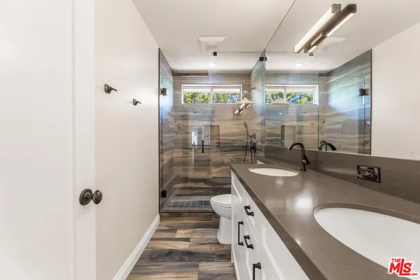 $2,495,000 | 6221 Penfield Avenue, Woodland Hills, CA 91367