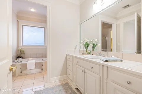 $565,000 | 126 Enchanted Oak Boulevard, Lafayette, LA 70508