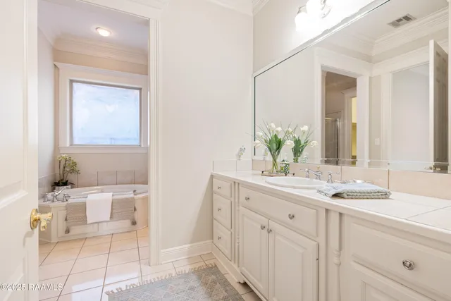 $565,000 | 126 Enchanted Oak Boulevard, Lafayette, LA 70508