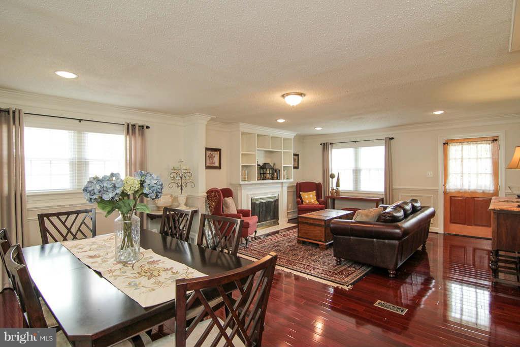5820 Craig Street Springfield, VA 22150 - Photo 14 of 30 Dining Room