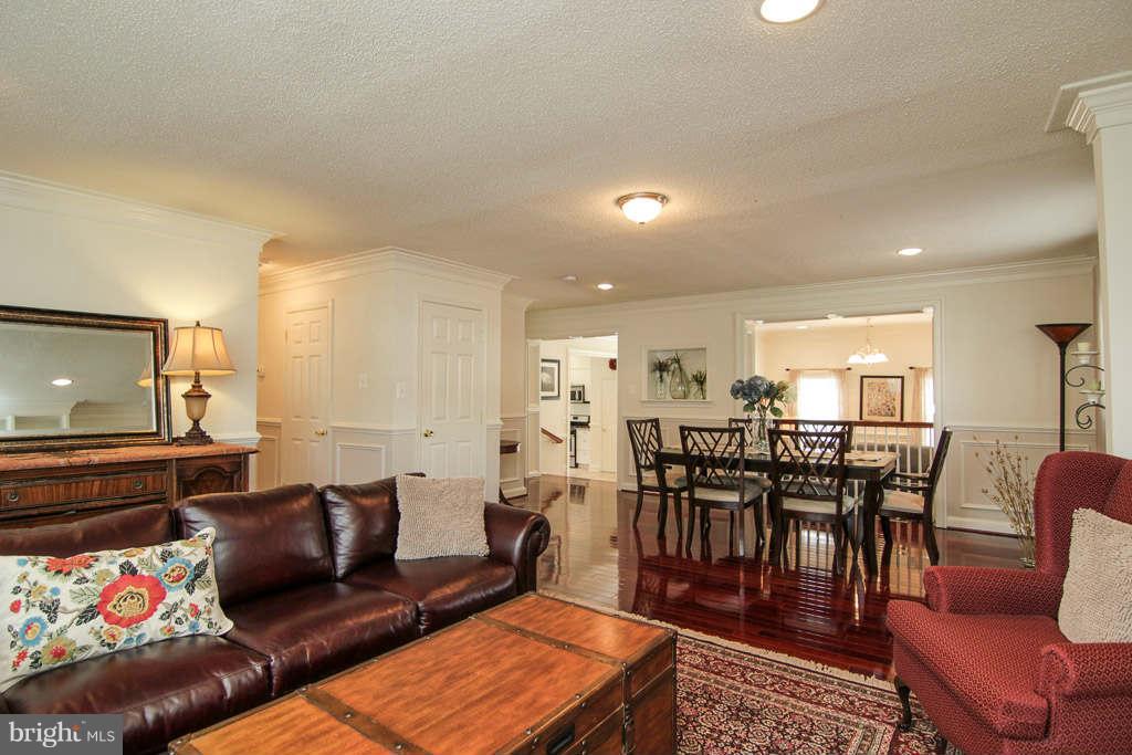 5820 Craig Street Springfield, VA 22150 - Photo 15 of 30 Interior (General)