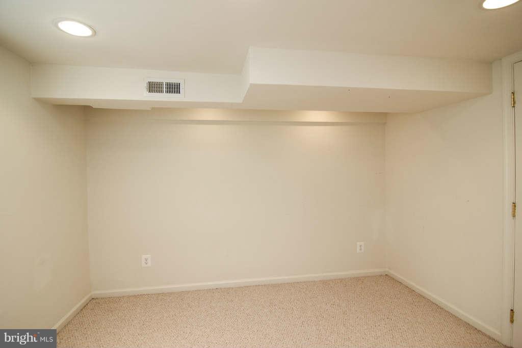 5820 Craig Street Springfield, VA 22150 - Photo 30 of 30 Basement