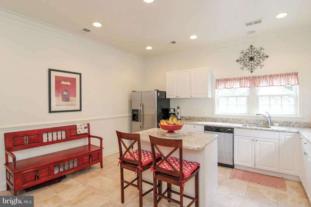 5820 Craig Street Springfield, VA 22150 - Photo 4 of 30 Kitchen