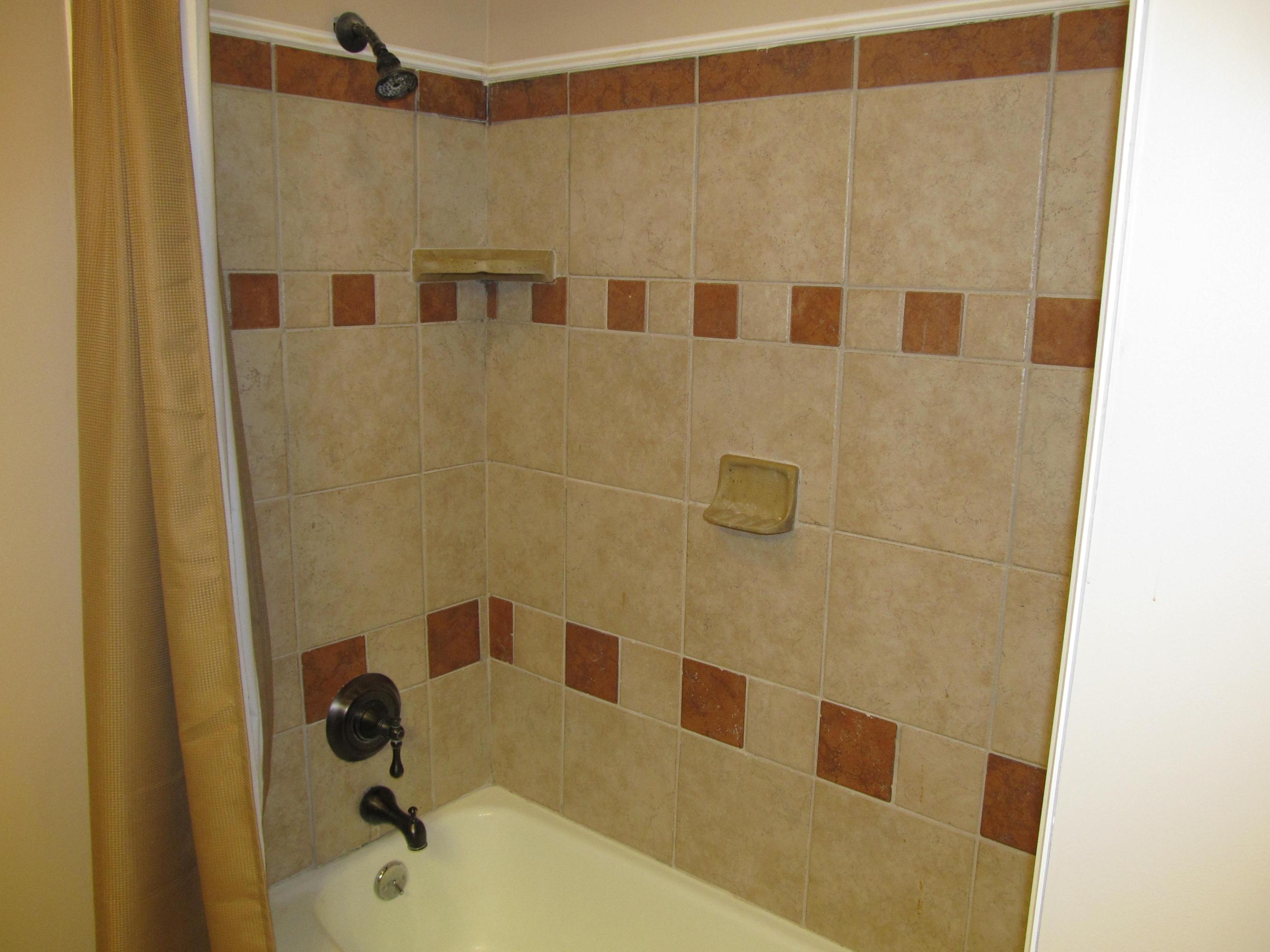 7792 Cranley Road, Unit 7 Powell, TN 37849 - Photo 15 of 26 Hall bath