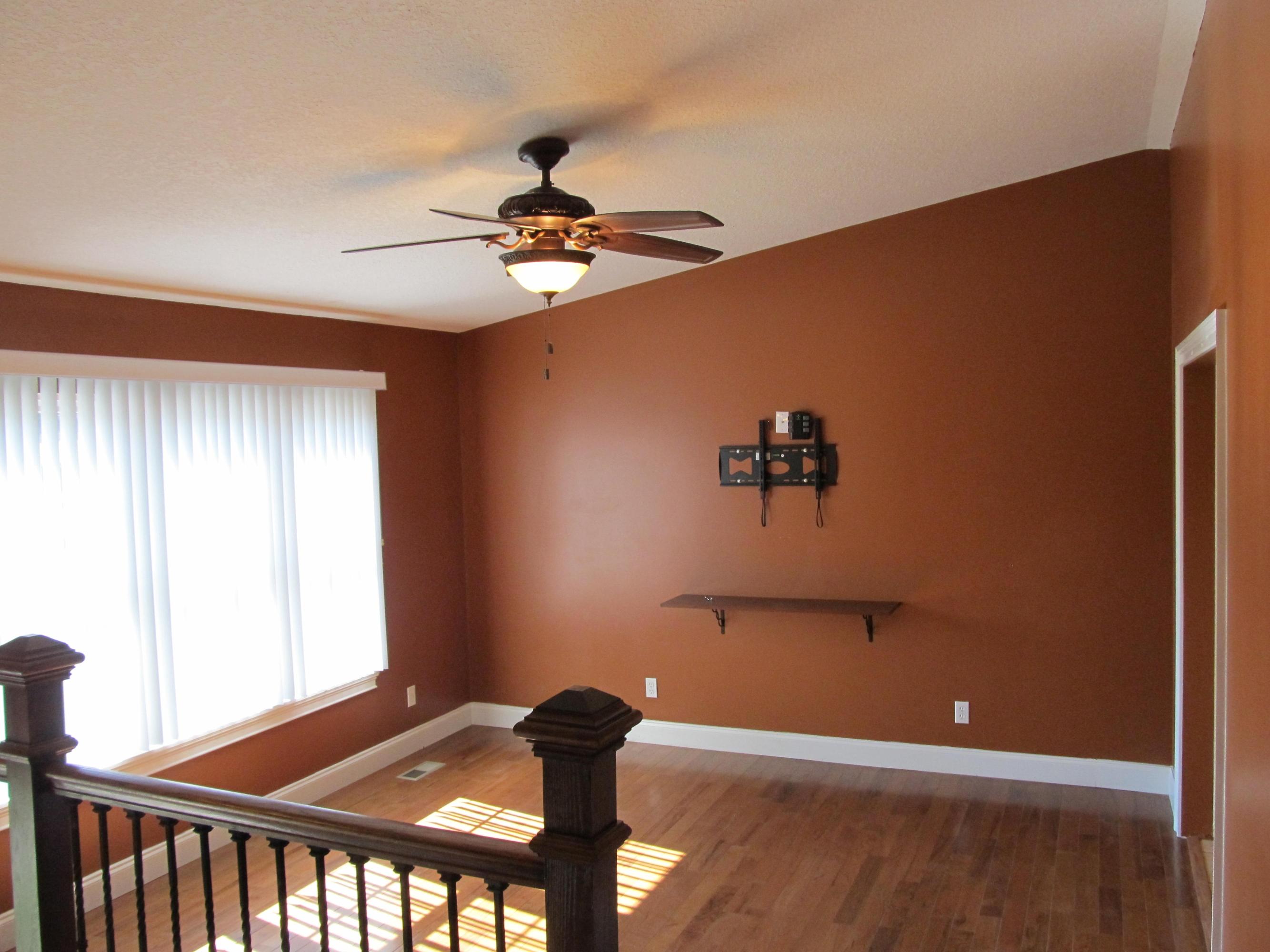 7792 Cranley Road, Unit 7 Powell, TN 37849 - Photo 5 of 26 Living room