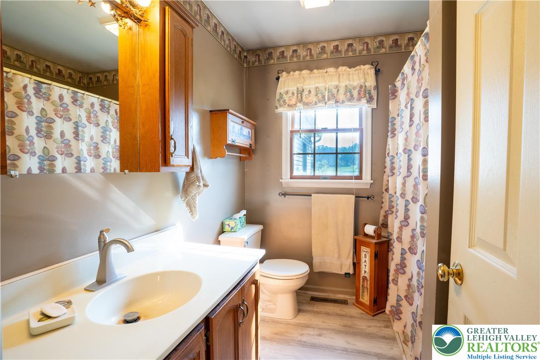 3493 Gun Club Road Nazareth, PA 18064 - Photo 14 of 35