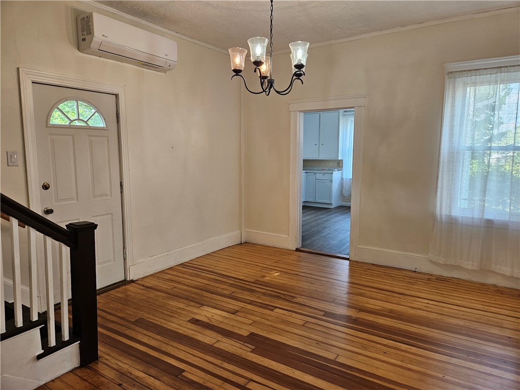 168 Spring Street Woonsocket, RI 02895 - Photo 7 of 21