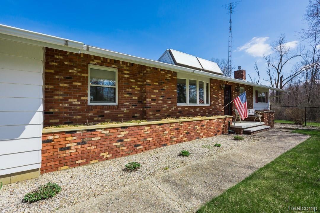6922 Shepherd Road Adrian, MI 49221 - Photo 9 of 61 AB6A8391.jpg