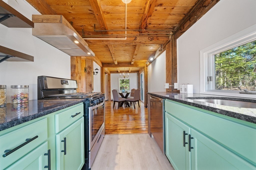 102 New Templeton Road Hubbardston, MA 01452 - Photo 2 of 36 Gallery Image 2