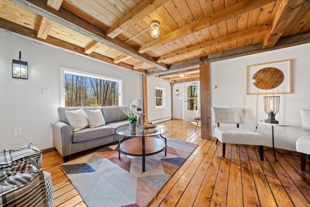 102 New Templeton Road Hubbardston, MA 01452 - Photo 8 of 36 Gallery Image 8