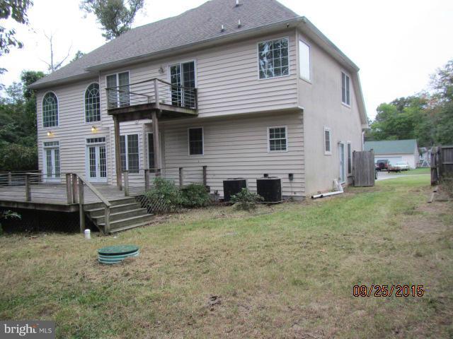 7913 Riverside Drive Pasadena, MD 21122 - Photo 3 of 11 Exterior (Rear)