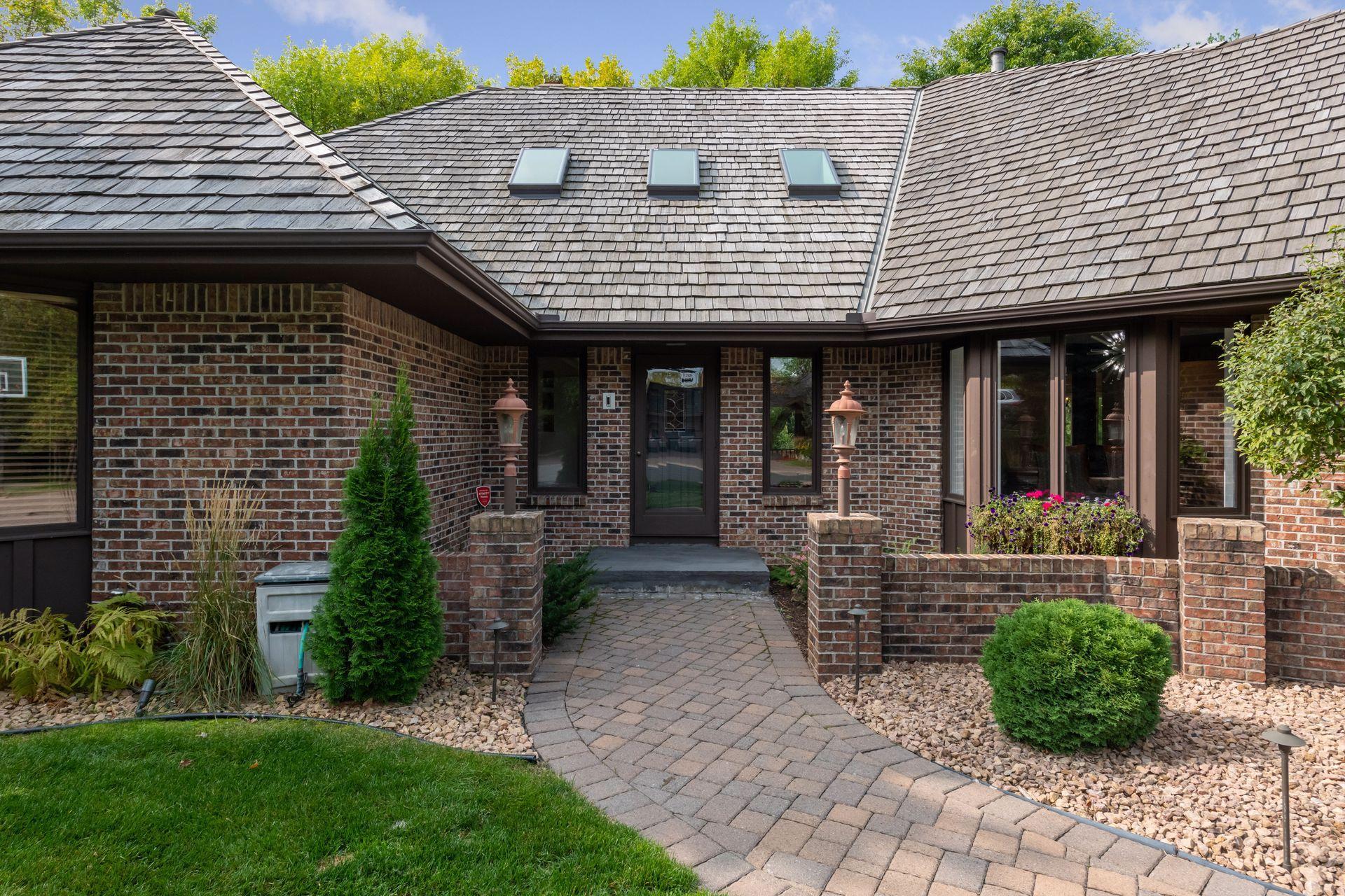 13176 Cardinal Creek Road Eden Prairie, MN 55346 - Photo 2 of 35 Gallery Image 2