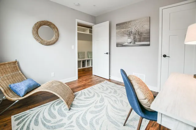 $269,000 | 2604 Golden Valley Road, Minneapolis, MN 55411