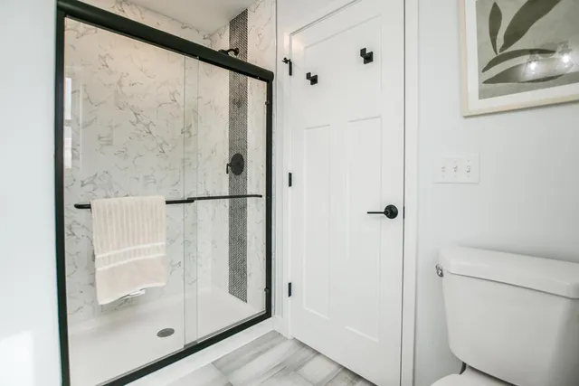 $269,000 | 2604 Golden Valley Road, Minneapolis, MN 55411