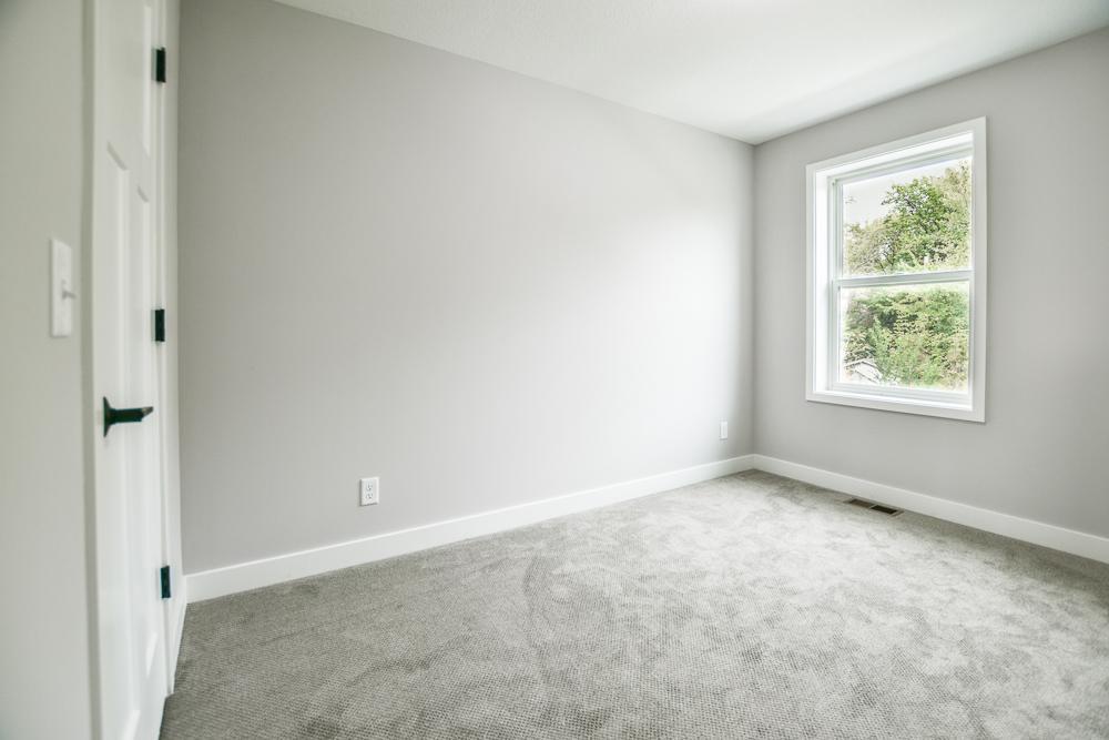 2604 Golden Valley Road Minneapolis, MN 55411 - Photo 22 of 33