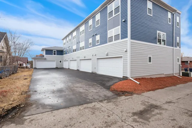 $269,000 | 2604 Golden Valley Road, Minneapolis, MN 55411