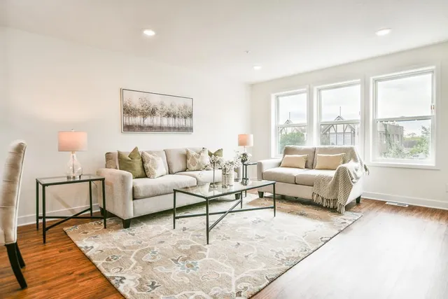 $269,000 | 2604 Golden Valley Road, Minneapolis, MN 55411