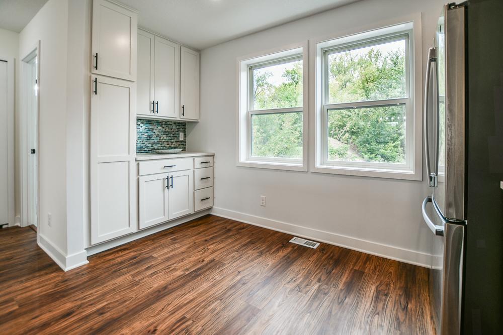 2604 Golden Valley Road Minneapolis, MN 55411 - Photo 9 of 33