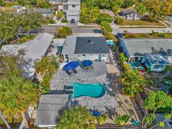 $2,000 | 2084 Grove Street, Unit B, Sarasota, FL 34239