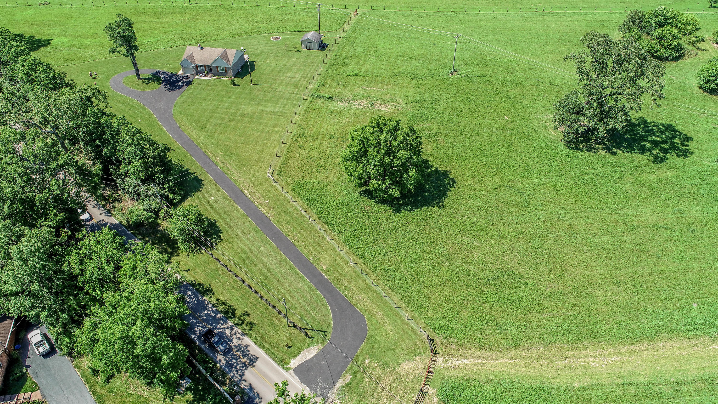 2959 North Middletown Road Paris, KY 40361 - Photo 35 of 38 DJI_0732