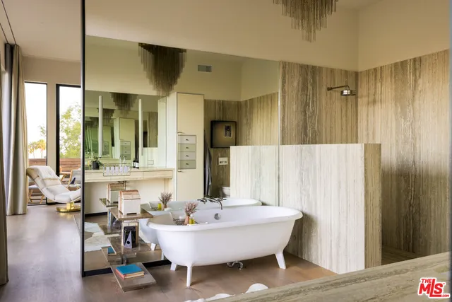 $5,995,000 | 3306 Deronda Drive, Los Angeles, CA 90068