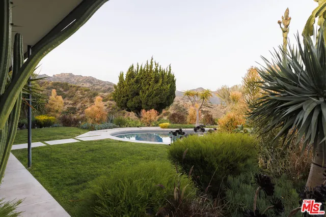 $5,995,000 | 3306 Deronda Drive, Los Angeles, CA 90068