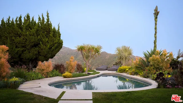 $5,995,000 | 3306 Deronda Drive, Los Angeles, CA 90068