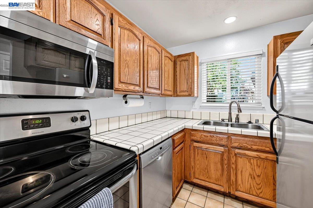 3901 Clayton Road, Unit 26 Concord, CA 94521 - Photo 8 of 32 Gallery Image 8