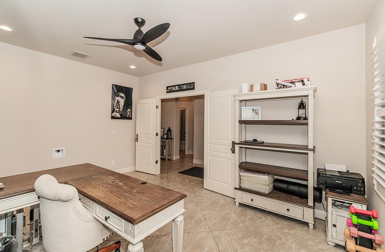 1035 Agua Dulce Avenue Clovis, CA 93619 - Photo 13 of 40