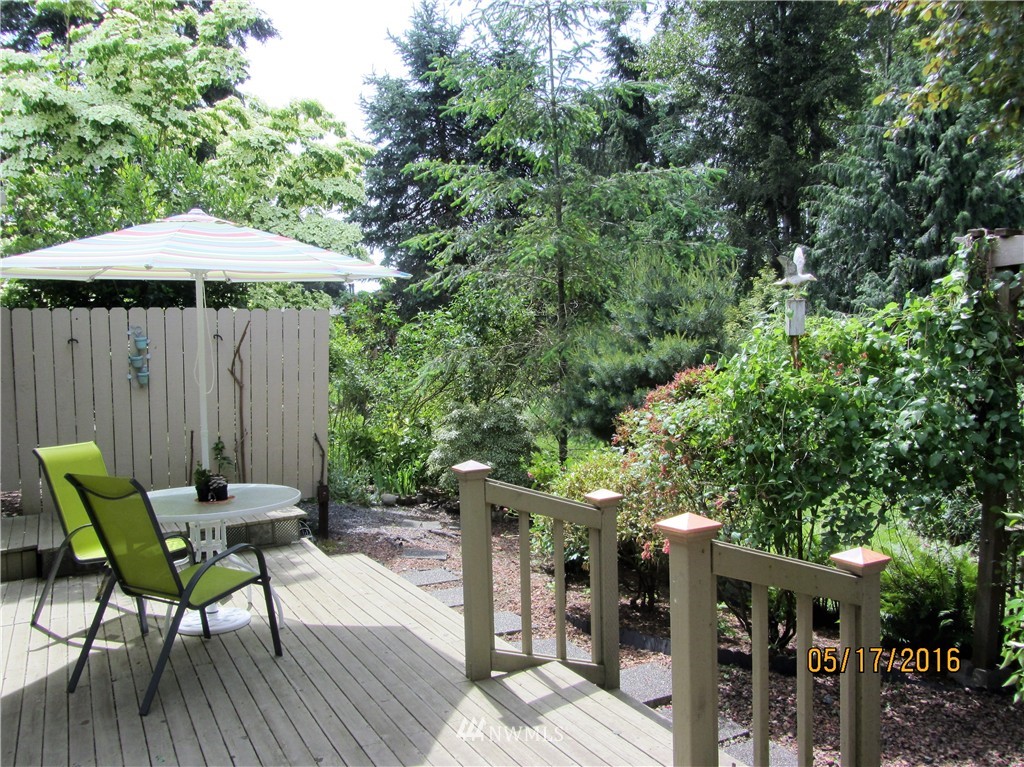 1122 Lake View Circle Bothell, WA 98021 - Photo 14 of 16