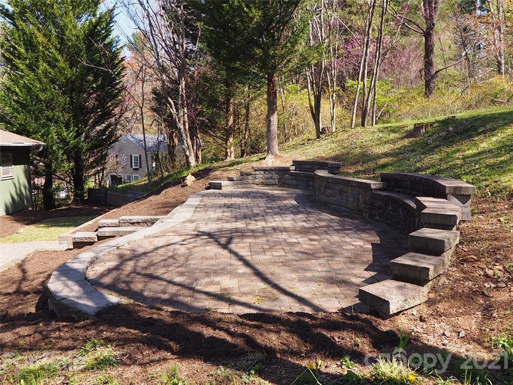 6 Spring Cove Road Asheville, NC 28804 - Photo 2 of 24 Gallery Image 2