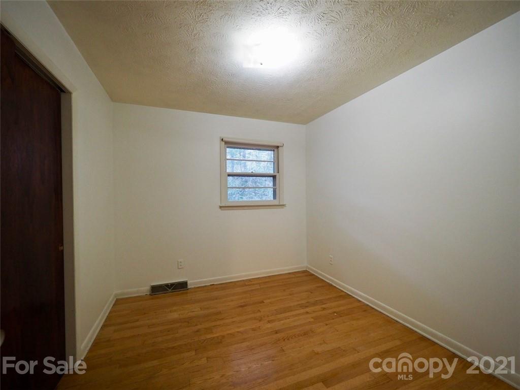6 Spring Cove Road Asheville, NC 28804 - Photo 12 of 24 Gallery Image 12