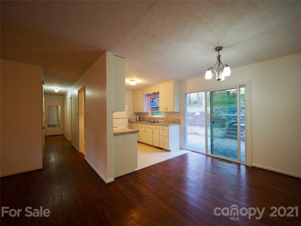 6 Spring Cove Road Asheville, NC 28804 - Photo 5 of 24 Gallery Image 5