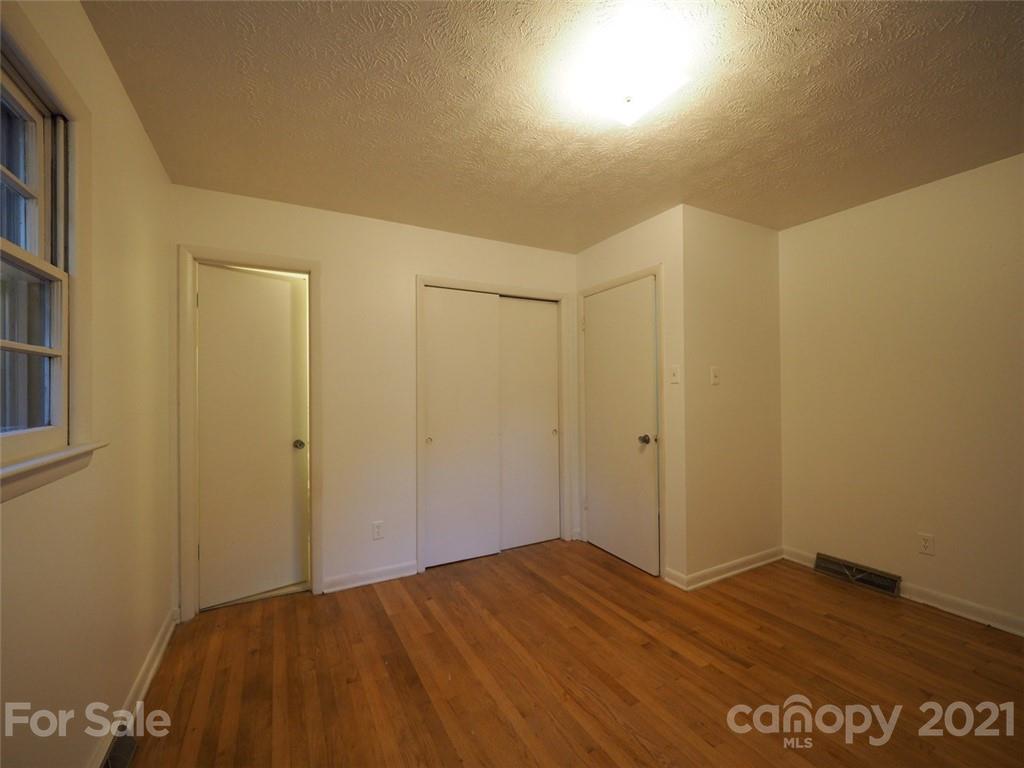 6 Spring Cove Road Asheville, NC 28804 - Photo 8 of 24 Gallery Image 8