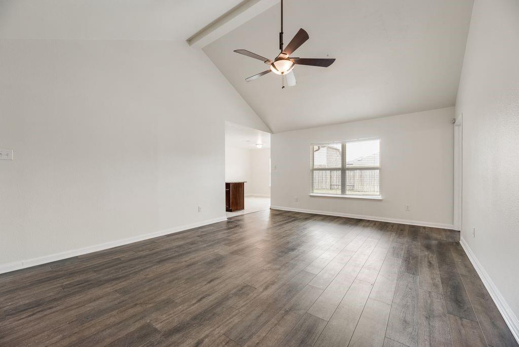 1911 Pilot Point Way Princeton, TX 75407 - Photo 5 of 23