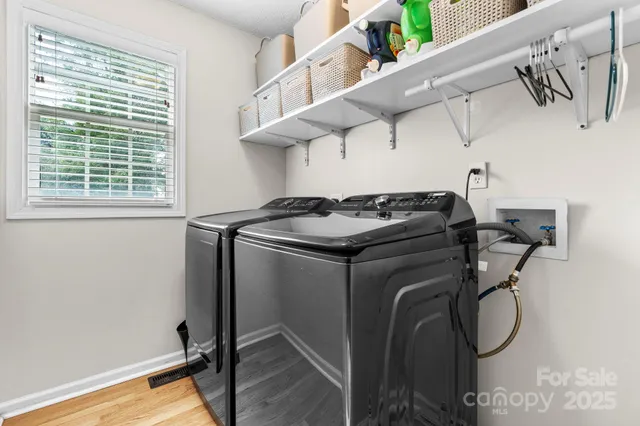 $545,000 | 1801 Twin Ponds Drive, Hickory, NC 28602