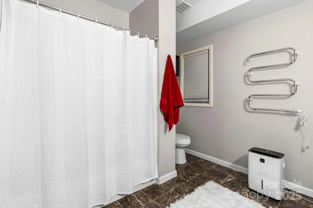 $545,000 | 1801 Twin Ponds Drive, Hickory, NC 28602